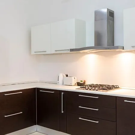 Gozo Suite-hosted By Sweetstay Apartman Għajnsielem